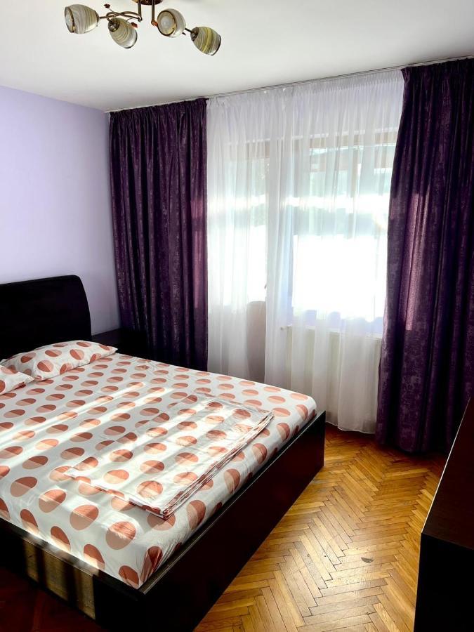 Royal Apartment Buzău Exterior foto