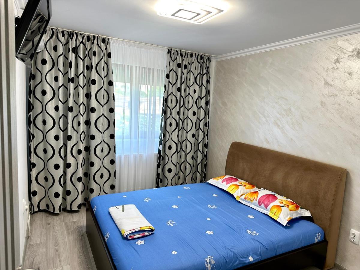 Royal Apartment Buzău Exterior foto